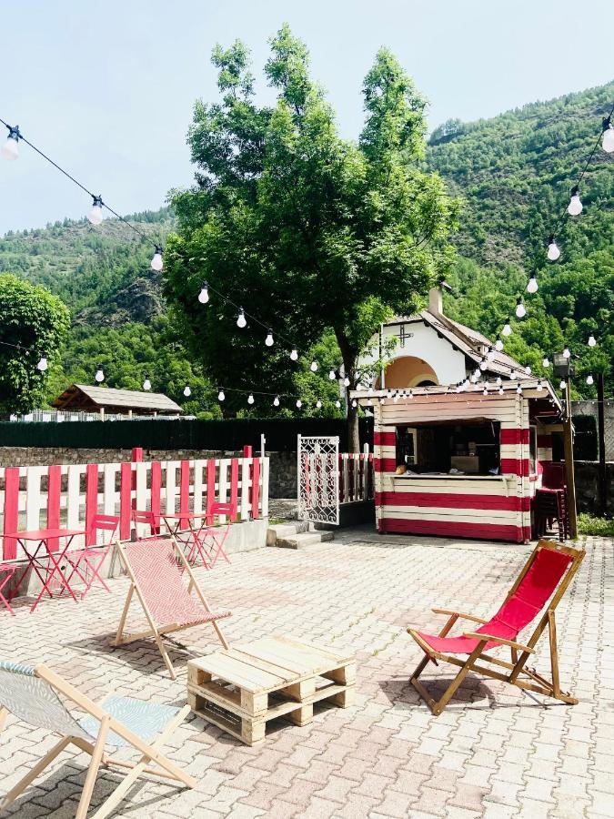 Hotel Le Rabuons Saint-Étienne-de-Tinée Esterno foto
